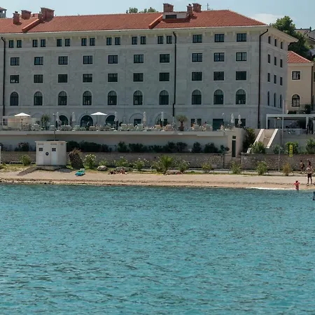 Dinka Lägenhet Trogir